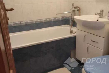 Продам 2-х кімнатну квартиру, Центральный рынок, Южный вокзал метро, Код: 742722/1