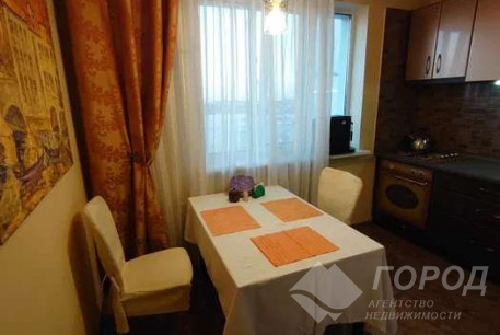 Продам 3-х кімнатну квартиру, ХТЗ, Масельского метро, Код: 743393/1