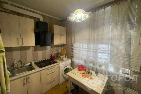 Продам 2-х кімнатну квартиру, Рогань, Код: 743556/2