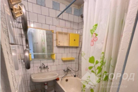 Продам 2-х кімнатну квартиру, Сосновая Горка, Павловка, Код: 743887/4