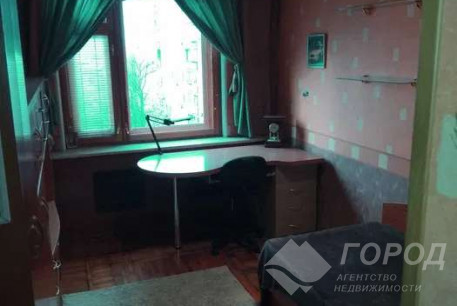 Продам 4-х кімнатну квартиру, Гагарина проспект, Метростроителей метро, Код: 744029/3