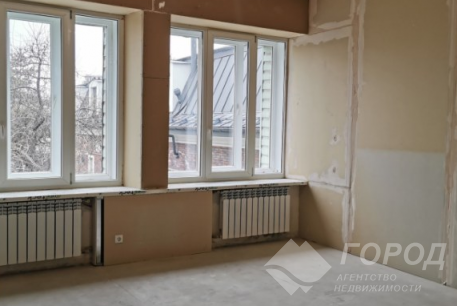 Продам 1-кімнатну квартиру, Центр, Код: 746409/1