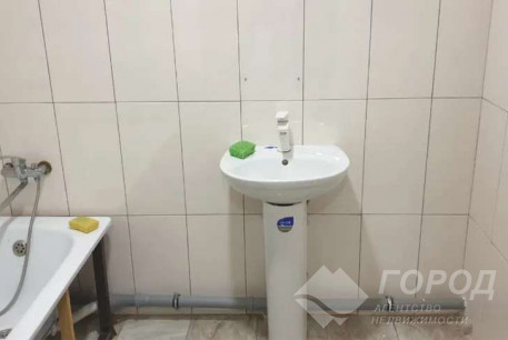 Сдам 2-х кімнатну квартиру в новобудові, Рогань, Роганский ж/м, Код: 746460/1