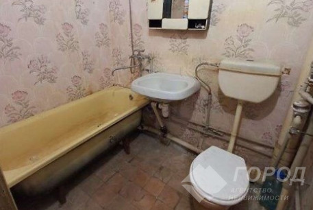 Продам 1-кімнатну квартиру, Рогань, Код: 746490/3