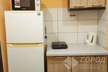 Сдам гостинку, Новые дома, Армейская метро (Советской Армии), Код: 747987/3