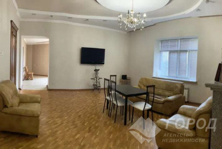 Продам 4-х кімнатну квартиру, Центр, Площадь Конституции метро (Советская), Код: 748581/2
