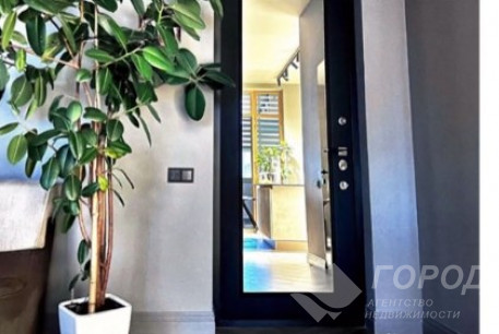 Продам 1-кімнатну квартиру в новобудові, Центр, Код: 749045/20