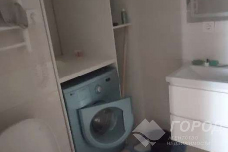 Продам 2-х кімнатну квартиру, Центральный рынок, Код: 757454/2