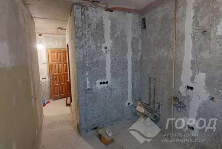 Продам 1-кімнатну квартиру, Рогань, Код: 758524/2