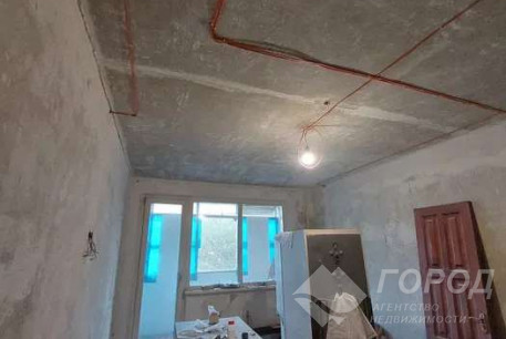 Продам 1-кімнатну квартиру, Рогань, Код: 758524/2