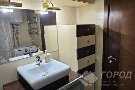 Сдам гостинку, Гагарина проспект, Защитников Украины метро (Площадь Восстания), Код: 758562/1