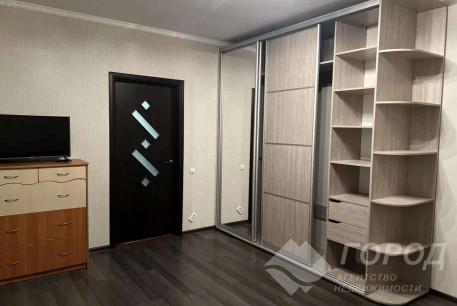 Сдам 1-кімнатну квартиру в новобудові, Рогань, Роганский ж/м, Код: 758900/3