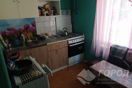 Продам 3-х кімнатну квартиру, Дергачевский р-н, Солоницевка пгт., Код: 760382/2