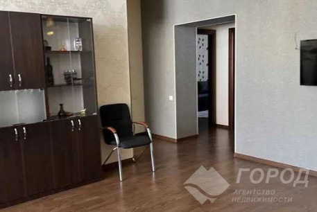 Сдам 3-х кімнатну квартиру, Гагарина проспект, Защитников Украины метро (Площадь Восстания), Код: 761394/4