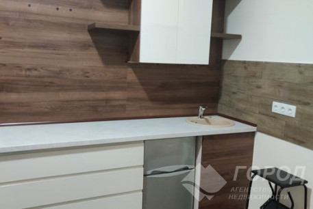 Сдам гостинку, Центральный рынок, Код: 761501/1