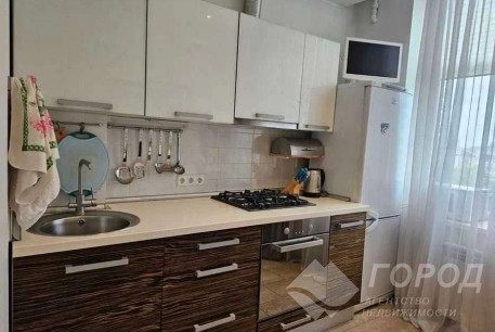 Продам 2-х кімнатну квартиру, Центр, Код: 762341/2