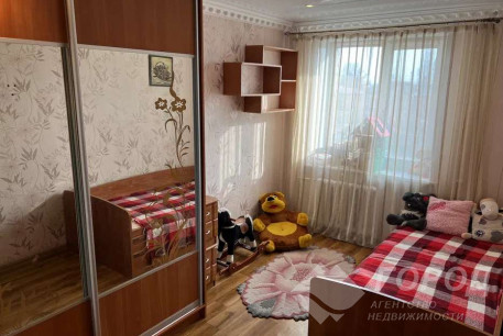 Продам 3-х кімнатну квартиру, Основа, Код: 763748/2