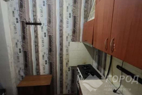 Продам 1-кімнатну квартиру, Центр, Код: 764559/2