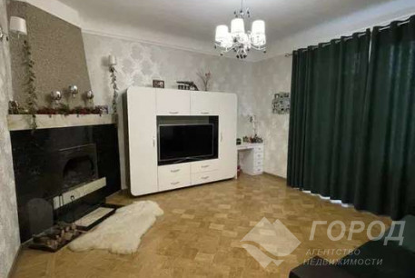 Продам 3-х кімнатну квартиру, Центр, Код: 766019/3