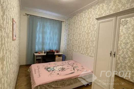 Продам 3-х кімнатну квартиру, Центр, Код: 766019/3