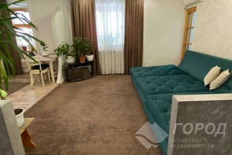 Продам 2-х кімнатну квартиру, Центральный рынок, Южный вокзал метро, Код: 766881/4