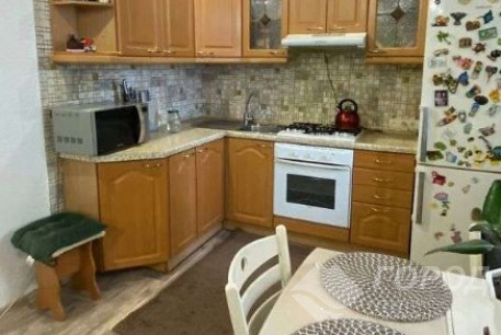 Продам 2-х кімнатну квартиру, Центральный рынок, Южный вокзал метро, Код: 766881/4