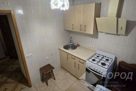 Продам 2-х кімнатну квартиру, Гагарина проспект, Защитников Украины метро (Площадь Восстания), Код: 767267/2