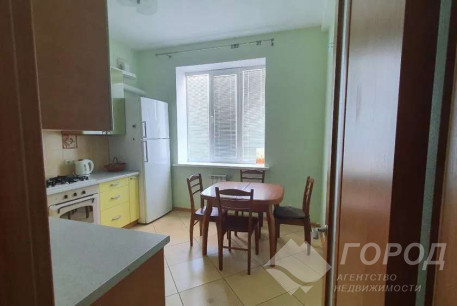 Продам 3-х кімнатну квартиру, Центр, Код: 767276/2