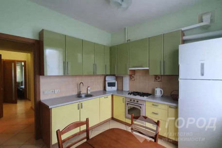 Продам 3-х кімнатну квартиру, Центр, Код: 767276/2