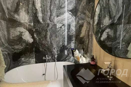 Продам 2-х кімнатну квартиру в новобудові, Центр, Код: 767786/2