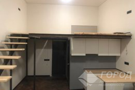 Продам 1-кімнатну квартиру, Центр, Код: 767935/1