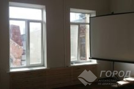 Продам 1-кімнатну квартиру, Центр, Код: 767935/1