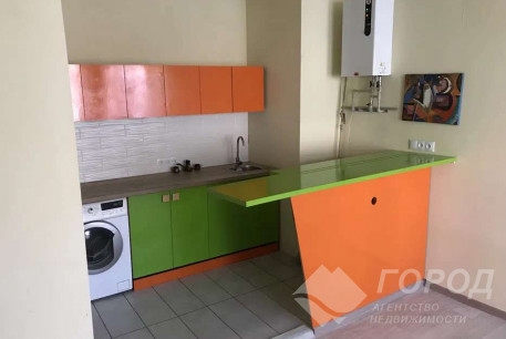 Продам 2-х кімнатну квартиру, Центр, Кинотеатр Зирка, Код: 767935/2