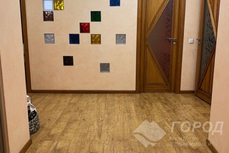 Продам 5-и кімнатну квартиру, Новые дома, Маршала Жукова метро (Дворец спорта), Код: 768825/1