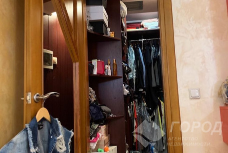 Продам 5-и кімнатну квартиру, Новые дома, Маршала Жукова метро (Дворец спорта), Код: 768825/1