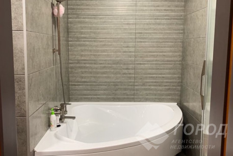 Продам 5-и кімнатну квартиру, Новые дома, Маршала Жукова метро (Дворец спорта), Код: 768825/1