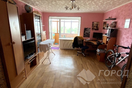 Продам 3-х кімнатну квартиру, Дергачевский р-н, Солоницевка пгт., Код: 774087/3