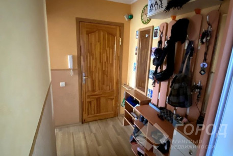 Продам 3-х кімнатну квартиру, Дергачевский р-н, Солоницевка пгт., Код: 774087/3