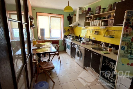 Продам 3-х кімнатну квартиру, Дергачевский р-н, Солоницевка пгт., Код: 774087/3