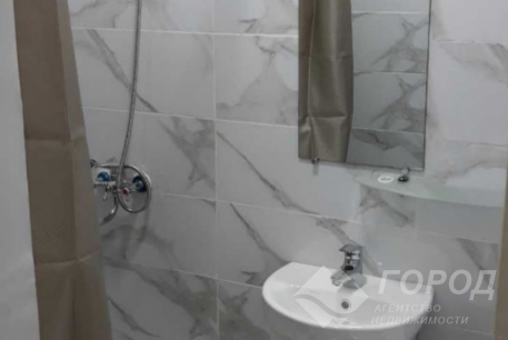 Продам 1-кімнатну квартиру, Центр, Код: 775058/5