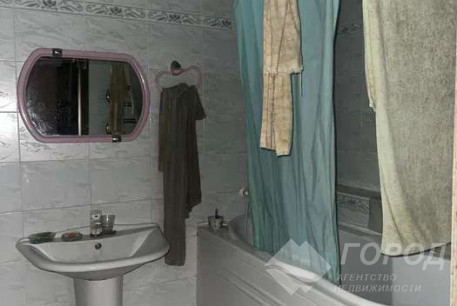 Продам 2-х кімнатну квартиру, Гагарина проспект, Защитников Украины метро (Площадь Восстания), Код: 775103/4