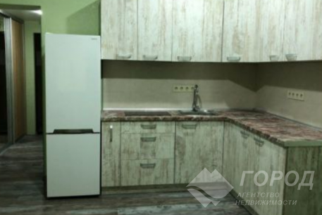 Продам 5-и кімнатну квартиру, Центр, Код: 775119/2