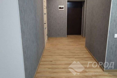 Продам 1-кімнатну квартиру в новобудові, Центральный рынок, Код: 775731/1