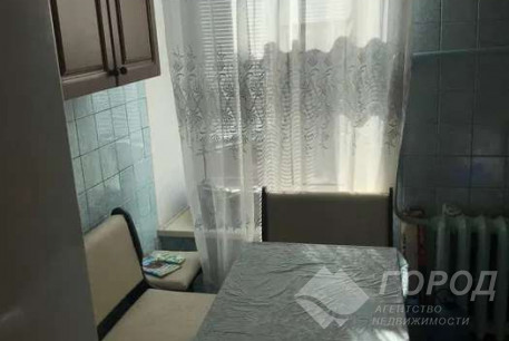 Продам 2-х кімнатну квартиру, Центр, Код: 776460/1