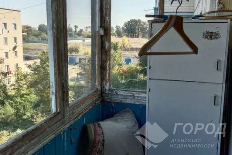 Продам 4-х кімнатну квартиру, Дергачевский р-н, Березовское (Дергачевский район), Код: 776932/1