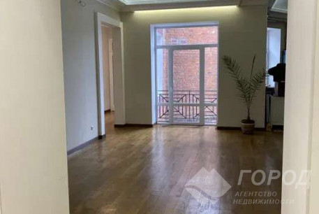 Продам 5-и кімнатну квартиру, Центр, Архитектора Бекетова метро, Код: 779223/1