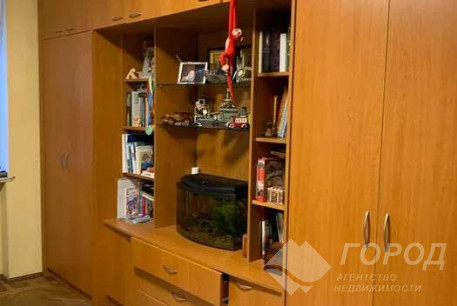 Продам 2-х кімнатну квартиру, Центр, Код: 780068/2