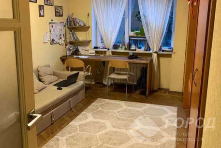 Продам 2-х кімнатну квартиру, Центр, Код: 780068/2