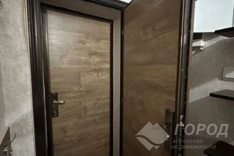 Продам 2-х кімнатну квартиру, Одесская, Круг троллейбуса 19, Код: 780917/23