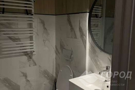 Продам 1-кімнатну квартиру в новобудові, Центр, Код: 780933/2